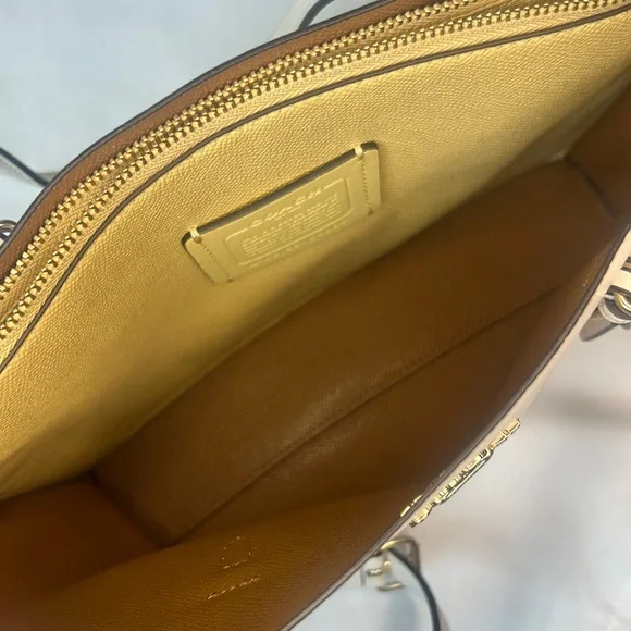 Coach Mollie tote bag 25 chalk light saddle pebbled leather c4084 - Picture 4 of 15